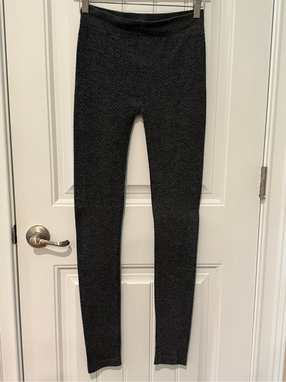 Dark Grey Textured Leggings Size Small/Medium $7